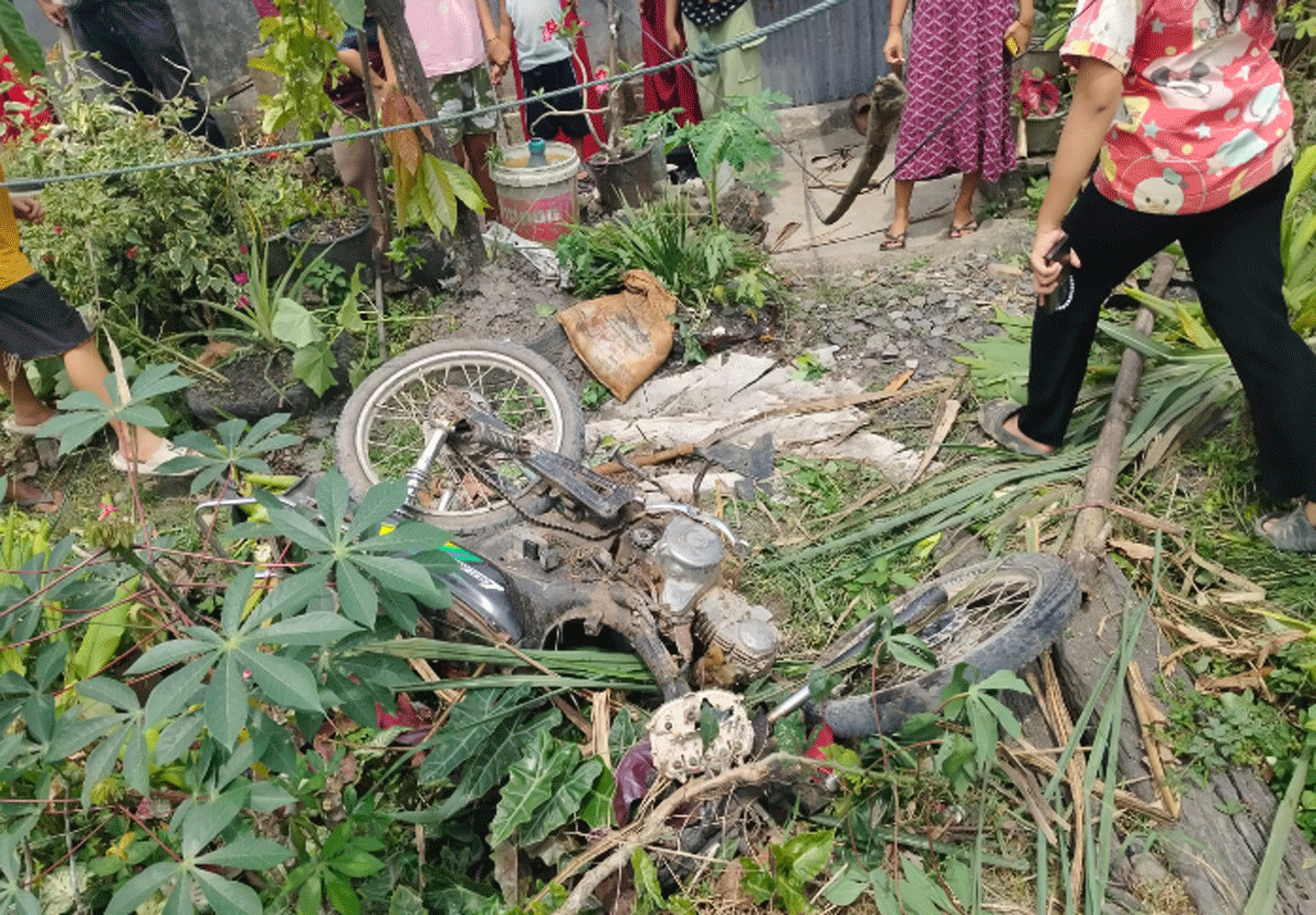 Lokasi kejadian kecelakaan kereta api.