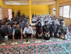 Mahasiswa KKN UNAND Reguler I Ampek Koto Palembayan dari Jurusan Sastra Jepang Kenalkan Dasar Bahasa dan Budaya Jepang