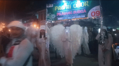 Ribuan Warga Tanjung Beringin Semarakkan Gebyar Pawai Obor Sambut Ramadhan