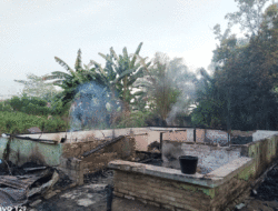 Pemilik Sedang Berada di Rumah Sakit, Rumah Diduga Dibakar OTK