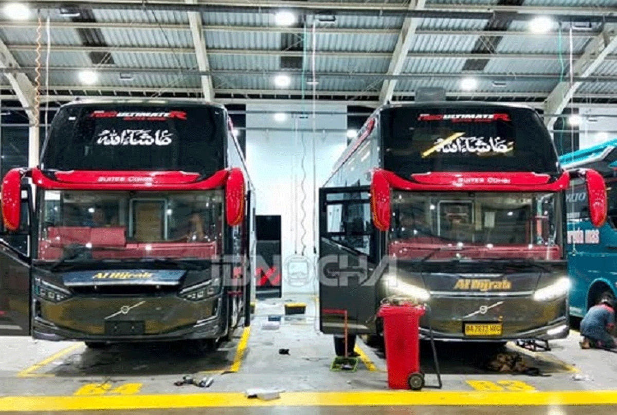 Dua bus baru bus Al Hijrah