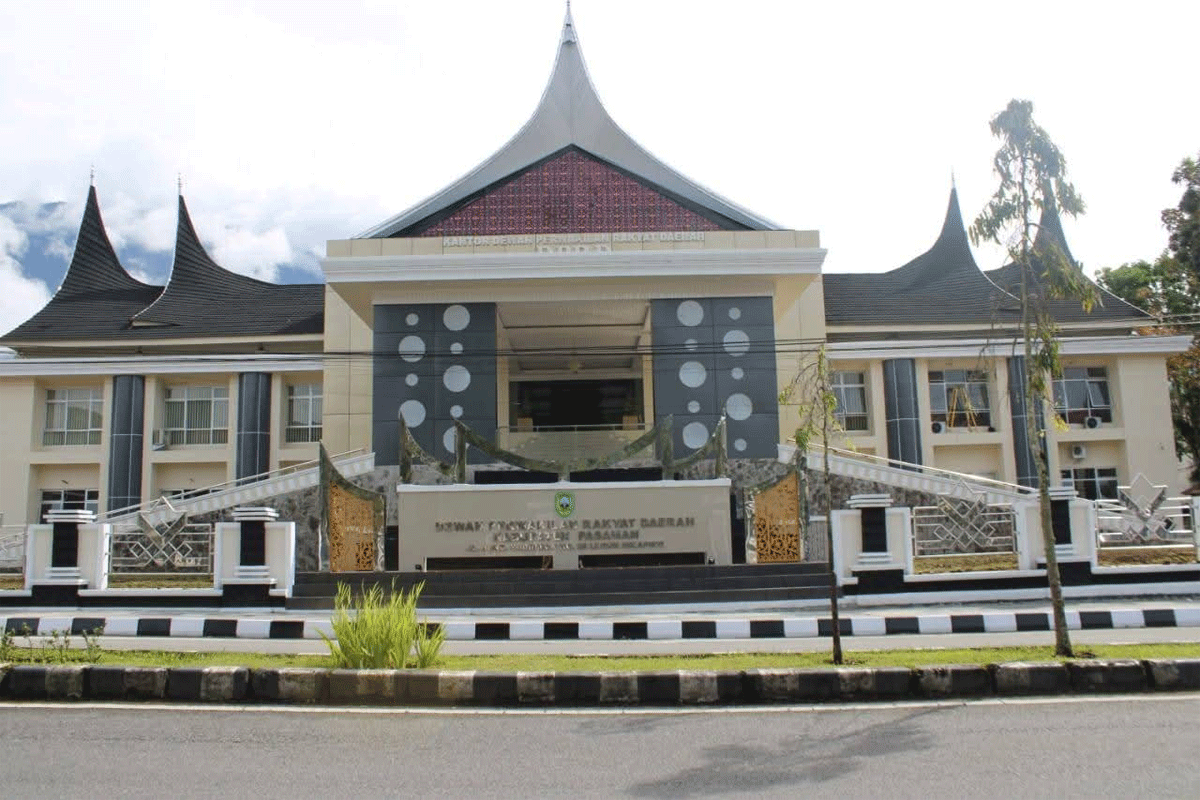 Kantor DPRD Pasaman