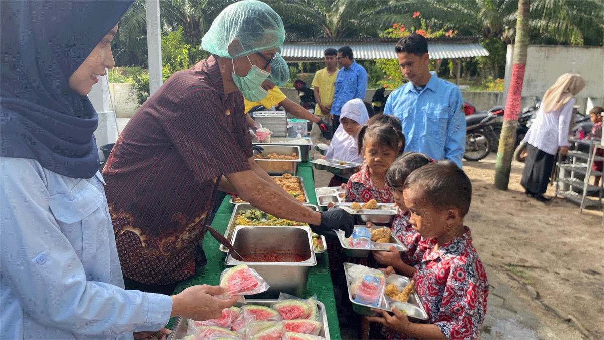 Murid SD antusias nikmati MBG