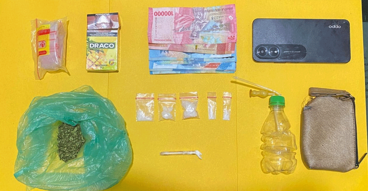 Barang bukti yang diamankan polisi