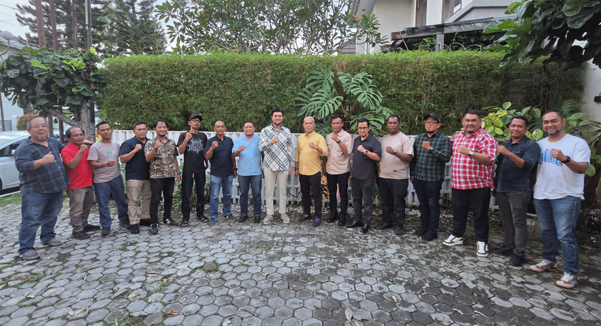 Foto bersama usai pertemuan