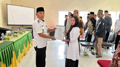 Camat serahkan SK pelantikan PAW