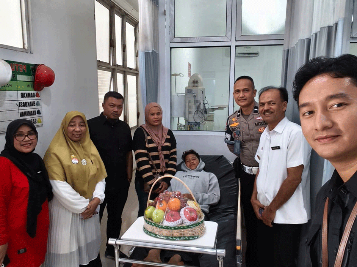 Fadil dirawat di RS M. Natsir Solok. (Biro Adpim)