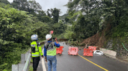 Material Longsor di Lembah Anai Dibersihkan Malam Ini, Pengguna Jalan Harap Bersabar