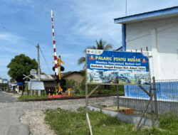 Ancam Keselamatan Warga, Palang Pintu Kereta Api Rusak Berbulan-bulan, Pengendara di Jalur Wisata Sergai Kerap Terkecoh
