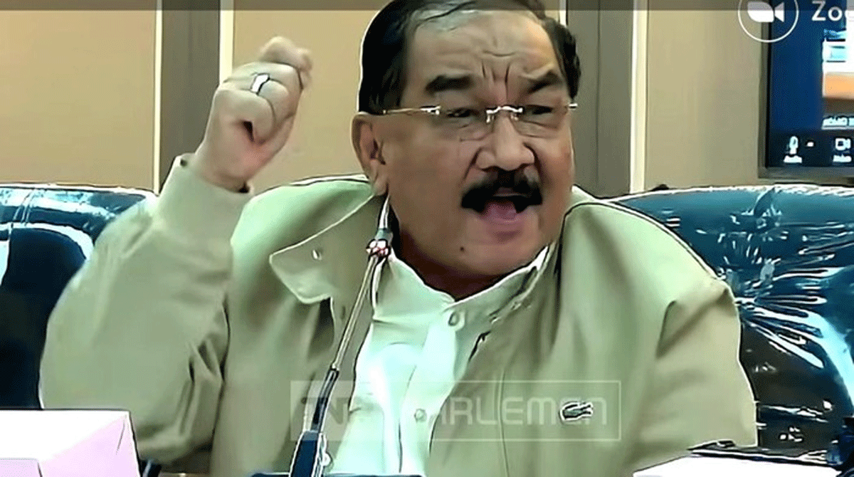 Shadiq Pasadigoe Usul Penyiar TV Salam Pancasila Sebelum Bacakan Berita 1 Muhammad Shadiq Pasadigoe