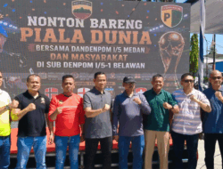 Ratusan Warga Belawan Nobar Piala Dunia Bersama Dandenpom I/5 Medan, Suasana Penuh Keakraban