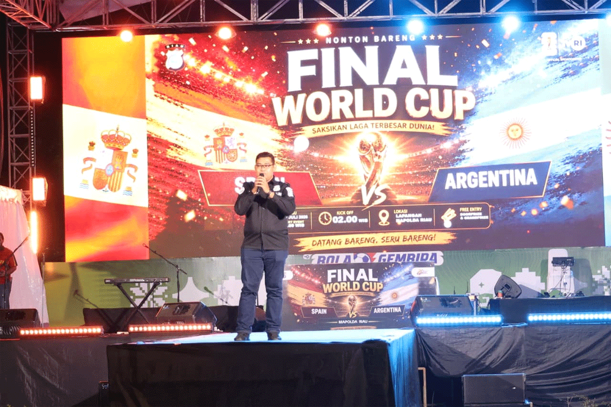 Nobar Final Piala Dunia 2026 di Mapolda Riau Meriah, Hiburan, Stand Up Comedy hingga Doorprize Warnai Acara, Ada Rocky Gerung 1 Pembukaan nobar di Polda Riau