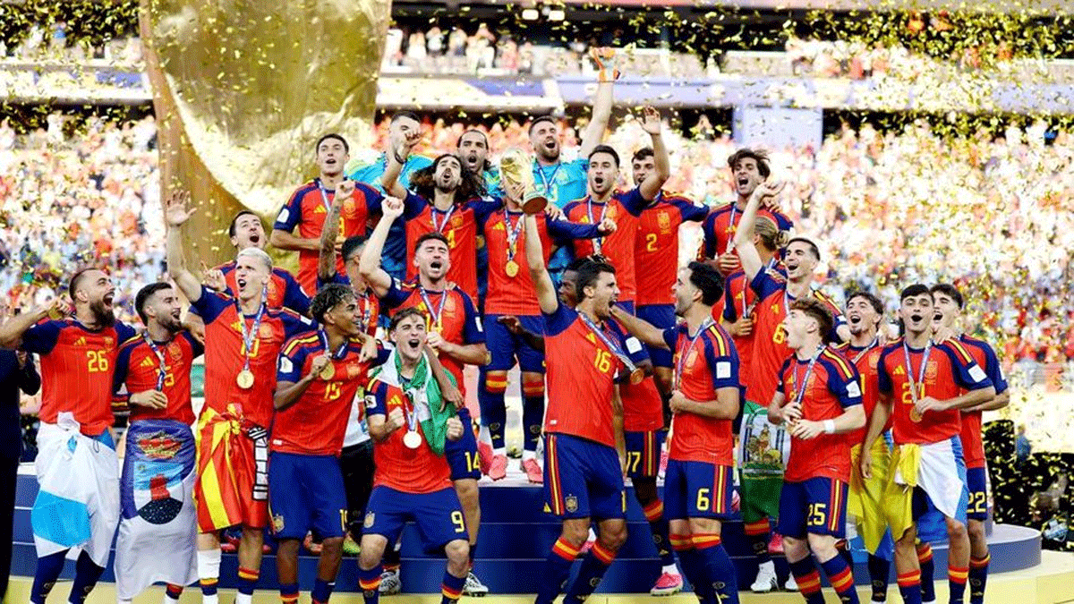 Segini Hadiah yang Diterima Peraih Juara Piala Dunia, Spanyol Dapat Ekstra Bonus 1 Pemain Spanyol selebrasi usai juara.