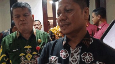 Pelaksana Tugas Bupati Kuansing. (riau.go.id)