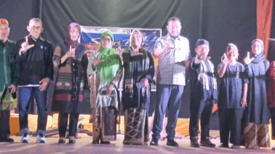 Fadly Amran Lepas Tim Safari Puisi Empat Negara, Satupena Sumbar Bawa Literasi Minangkabau ke Kancah Internasional