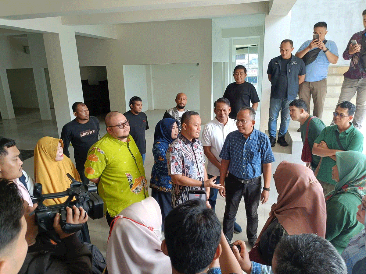 Berkunjung ke Pasar Bawah, Wali Kota Pekanbaru Kecewa