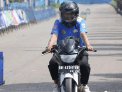 700 Starter Serbu Drag Bike HUT Bhayangkara di Teluk Kuantan, Pebalap dari Empat Provinsi Adu Kecepatan