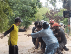 Cuaca Ekstrim, Kota Padang Dikepung Banjir, Tim Gabungan Gencarkan Evakuasi Warga