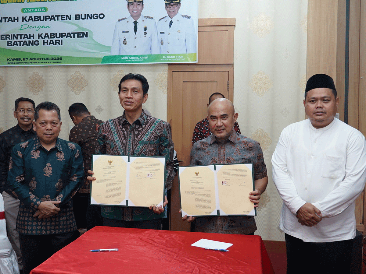 Bungo dan Batanghari Makin Kompak, Dua Bupati Sepakati Lima Bidang Kerja Sama 1 Bukan sekadar teken perjanjian kerja sama, Bupati Bungo dan Batanghari siapkan kolaborasi besar. (bungokab.go.id.)