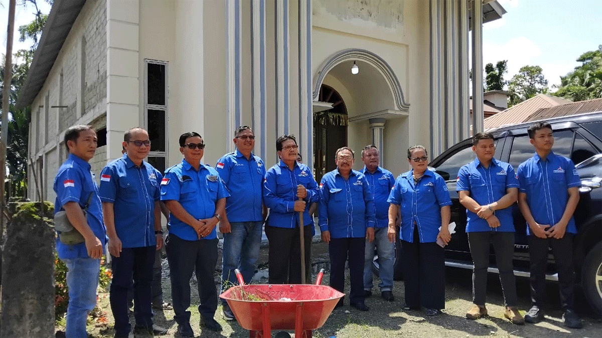 Bukan Sekadar Perayaan HUT, Demokrat Nias Lakukan Aksi Nyata untuk Lingkungan 1 Rayakan HUT ke-25, DPC Demokrat Nias Gelar Gerakan Langit Biru Indonesia Asri