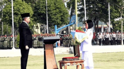Veteran Duduk di Tenda VIP, Pejabat Jember Berdiri di Bawah Terik Matahari Saat Upacara HUT RI