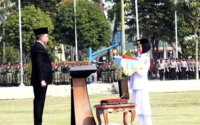 Upacara peringatan Hari Ulang Tahun (HUT) ke-81 Kemerdekaan Republik Indonesia di Alun-Alun Jember, Senin (17/8/2026).