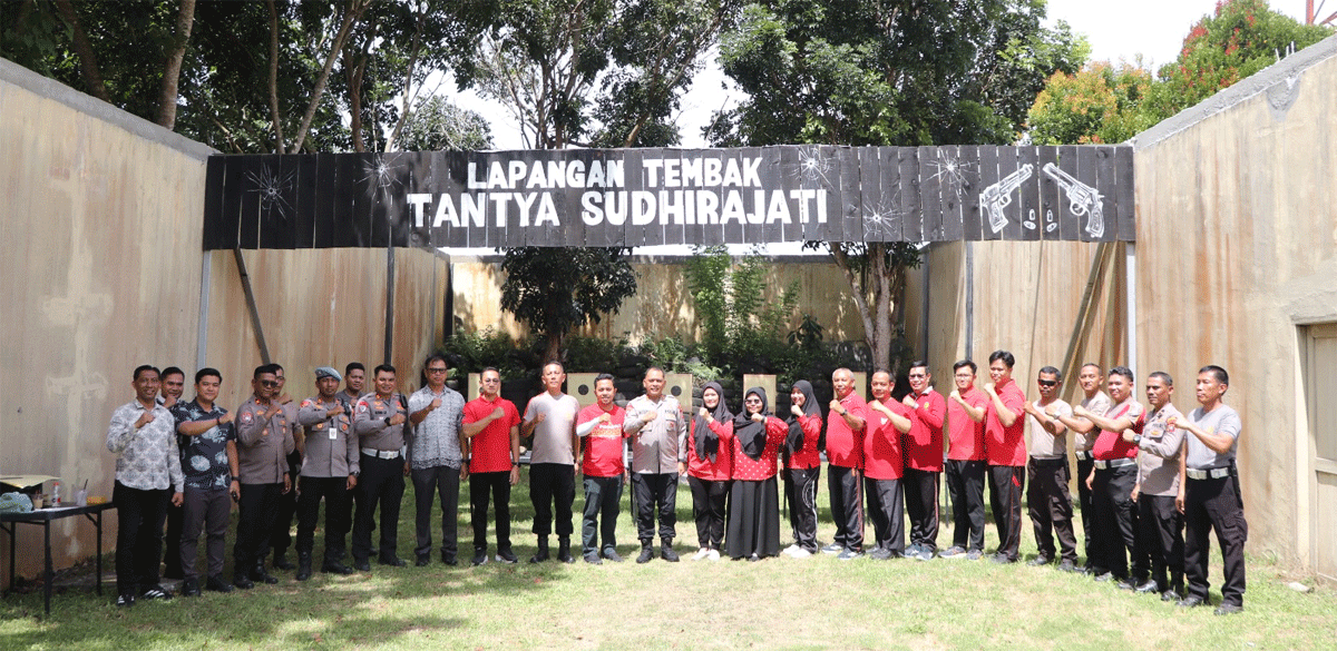 Bukan Sekadar Latihan Menembak, Polres Sergai dan Pengadilan Agama Perkuat Sinergi Penegakan Hukum 1 , Polres Serdang Bedagai (Sergai) bersama jajaran Pengadilan Agama Sei Rampah menggelar latihan menembak bersama di Lapangan Tembak Mapolres Sergai, Jumat (7/8/2026).