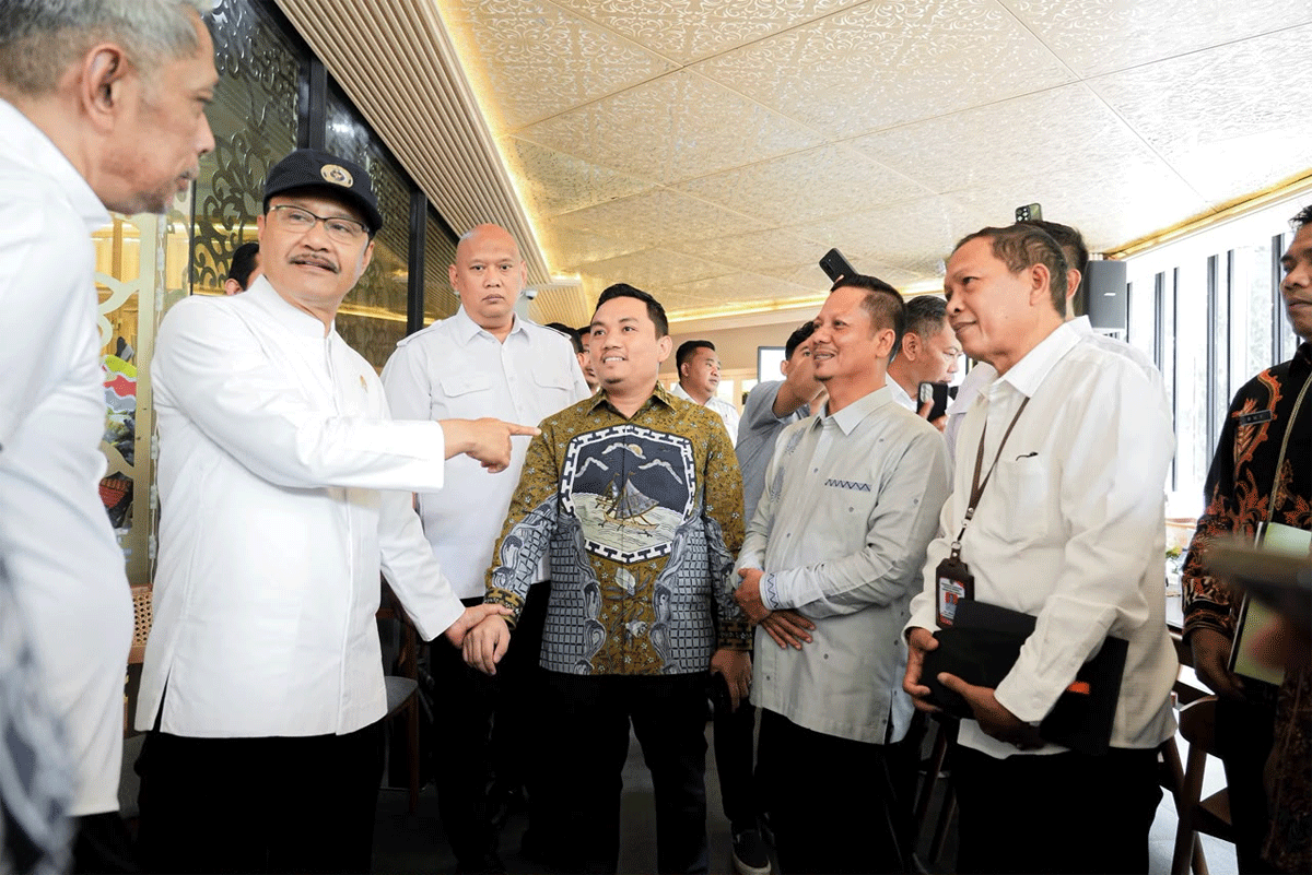 Kabar Gembira untuk Kuansing! Mensos Saifullah Yusuf Siap Buka Pacu Jalur 2026 dan Resmikan Sekolah Rakyat 1 Pertemuan dengan Mensos di Jakarta