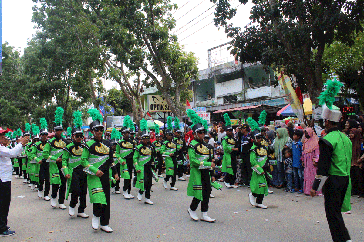 Pawai pembangunan di Bungo