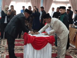 Gantikan Asmar Lambau, Sarfizul Dilantik Jadi Anggota DPRD Kabupaten Padang Pariaman