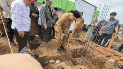 Pemkab Dukung Pembangunan Sekretariat Nahdatul Ulama, Ini Kata Wakil Bupati Bungo 2 Wakil Bupati Tri Wahyu Hidayat saat menghadiri peletakan batu pertama pembangunan gedung pusat kegiatan keagamaan dan sekretariat PCNU Kabupaten Bungo di Kecamatan Rimbo Tengah, Selasa (11/8/2026).