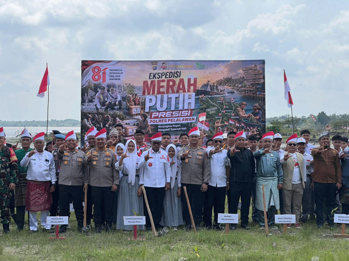 Ekspedisi Merah Putih Presisi Tiba di Pelalawan, Warga Terima Sembako, Mesin Katinting hingga Bantuan Sekolah 1 Ekspedisi Merah Putih Presisi Tiba di Pelalawan, Warga Terima Sembako, Mesin Katinting hingga Bantuan Sekolah