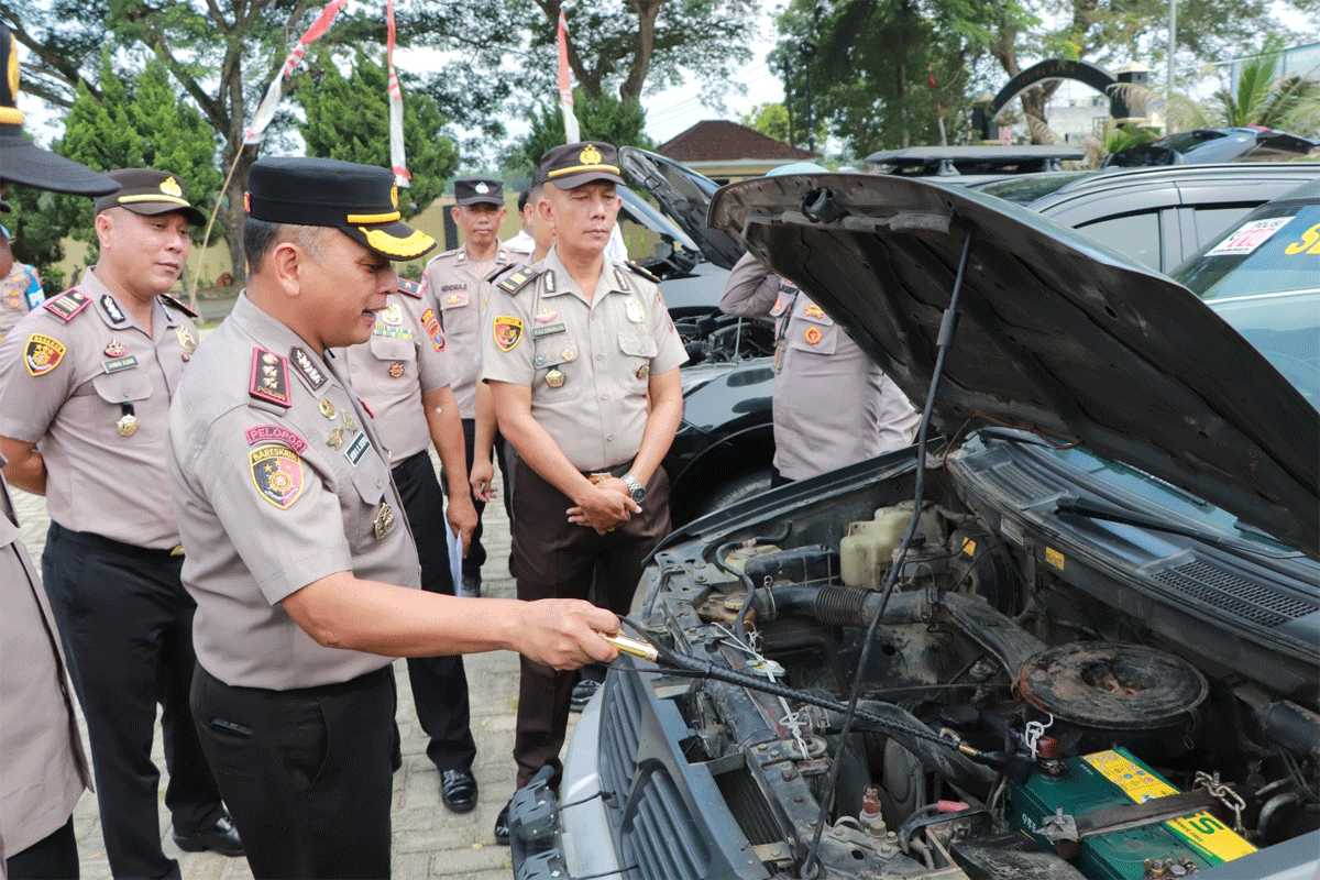 Bukan Cuma Kaca Pecah, Kapolres Sergai Temukan Mobil Dinas Pakai Ban Gundul 1 Kapolres Sergai cek puluhan kendaraan dinas