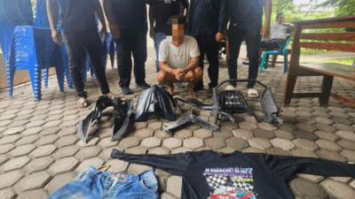Terduga pelaku dan barang bukti yang diamankan polisi