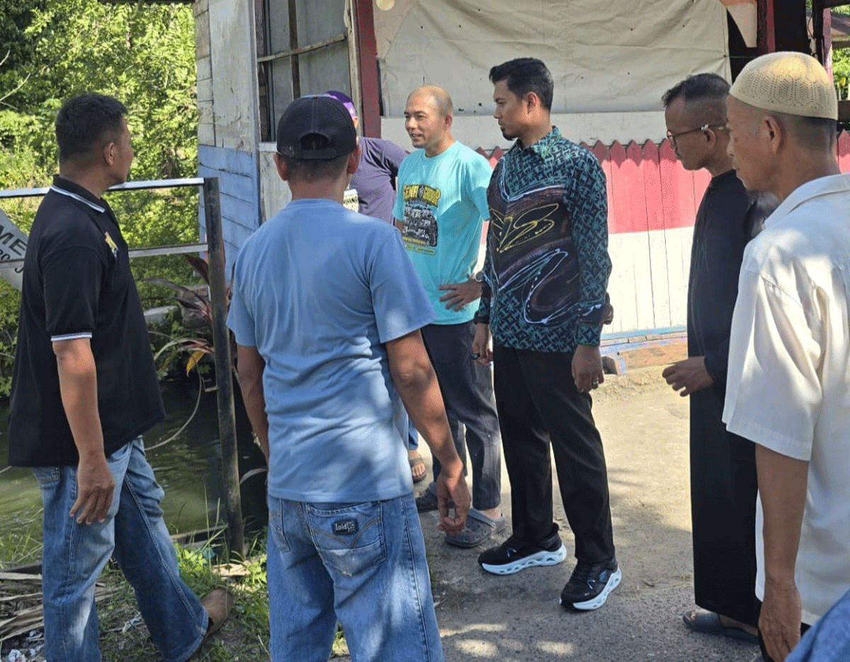 Gagasan Ketua DPRD Kota Pariaman, Sumber Air Masjid Raya Cubadak Mentawai Bakal Dimanfaatkan untuk Peningkatan Ekonomi Rakyat 1 Ketua DPRD Kota Pariaman, Muhajir Muslim, Lc meninjau lokasi optimalisasi sumber air yang direncanakan untuk mendukung pengembangan kolam ikan di Masjid Raya Cubadak Mentawai, Kota Pariaman, beberapa waktu lalu.