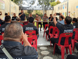 Coffee Morning Polres Sergai Jadi Momen Perpisahan Kapolres Jhon Hery Sitepu, Wartawan Beri Plakat