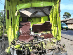 Truk Box Tabrak Tronton di Tol KM 54.700 Sergai, Tiga Orang Tewas