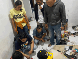Digerebek Tengah Malam di Dharmasraya, Oknum PNS Diciduk Polisi, Sabu dan Sejumlah Barang Bukti Diamankan