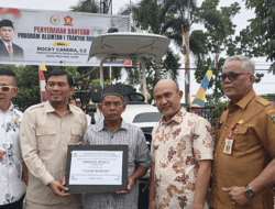Petani di Kabupaten Bungo Terima Traktor dari Anggota DPR, Ini Kata Bupati Dedy Putra
