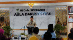 Bupati Jember, Muhammad Fawait, dalam acara Jember Cinta Kesehatan di RSD dr. Soebandi Jember, Sabtu (17/10/2026). (Foto: Fathur Rozi)