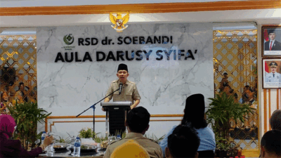 Bupati Jember, Muhammad Fawait, dalam acara Jember Cinta Kesehatan di RSD dr. Soebandi Jember, Sabtu (17/10/2026). (Foto: Fathur Rozi)