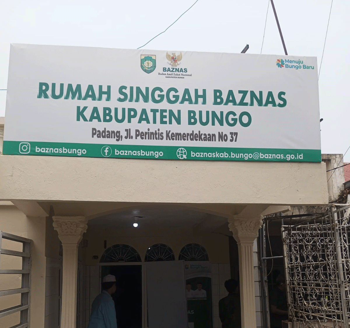 Baznas Bungo Miliki Rumah Singgah di Padang, Ini Angkutan Umum untuk Mencapainya 1 Rumah singgah Baznas Bungo di Padang. (Bungokab.go.id)