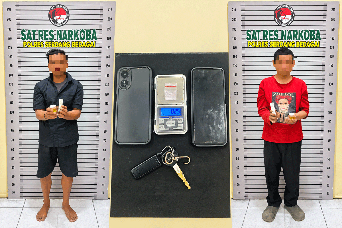 Dua terduga pelaku dan barang bukti yang diamankan polisi