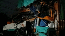 Kecelakaan Beruntun di Dharmasraya, 8 Penumpang Luka-luka, Satu Warga Meninggal Dunia 2 Salah satu kendaraan yang terlibat kecelakaan lalu lintas.